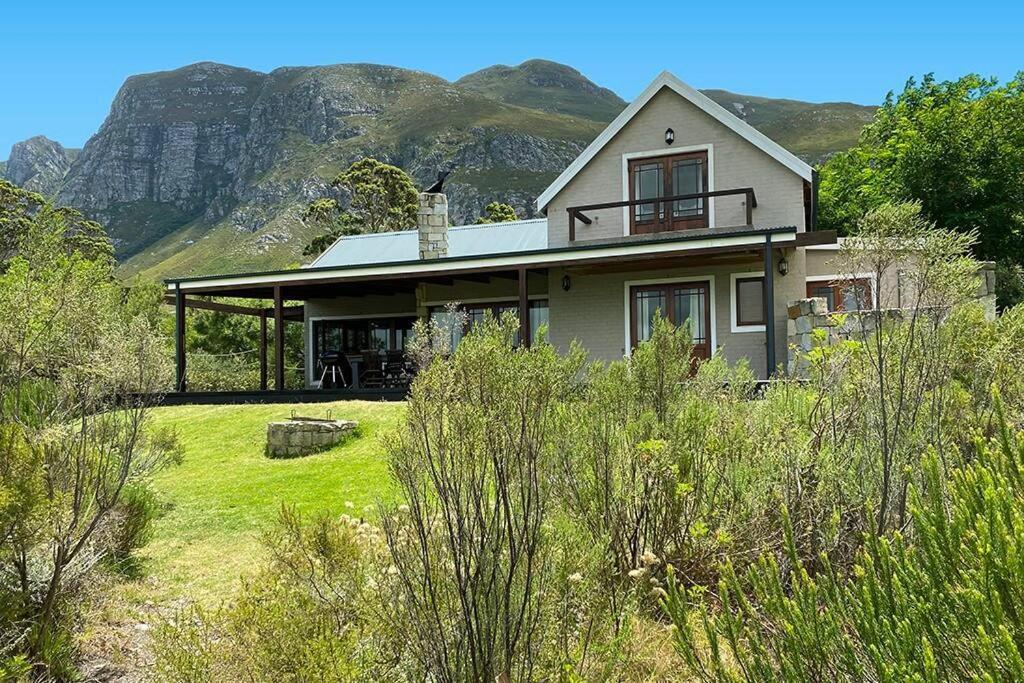 Lagoon View In Holiday home