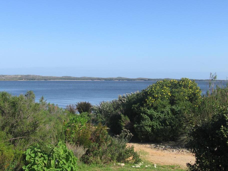 Lagoon View In Holiday home